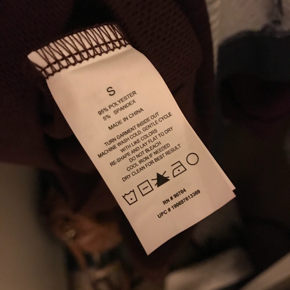 NWT Vince Camuto Sweater - Picture 5 of 5